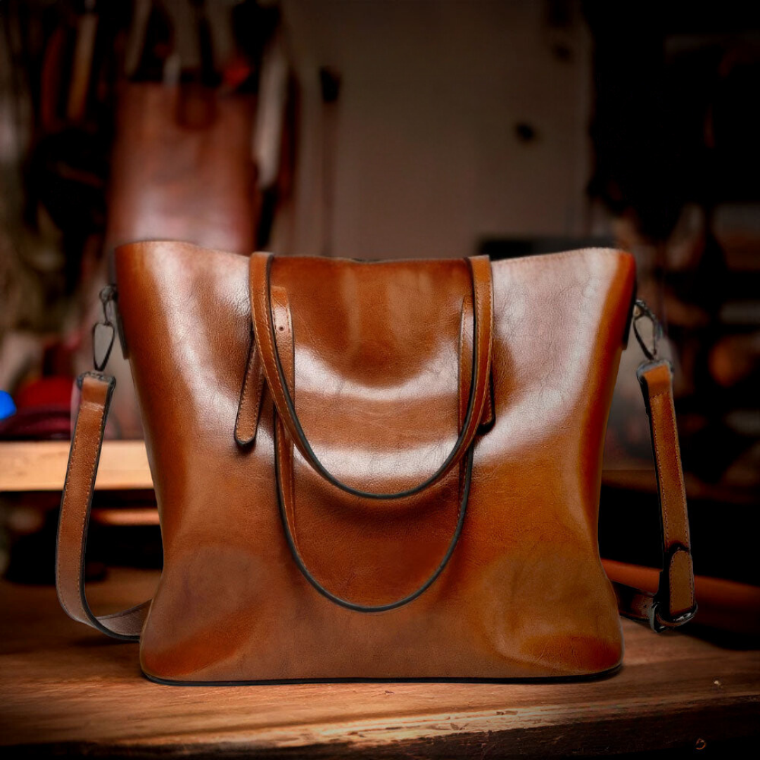 Nicole | Preferred Vintage Shoulder Bag