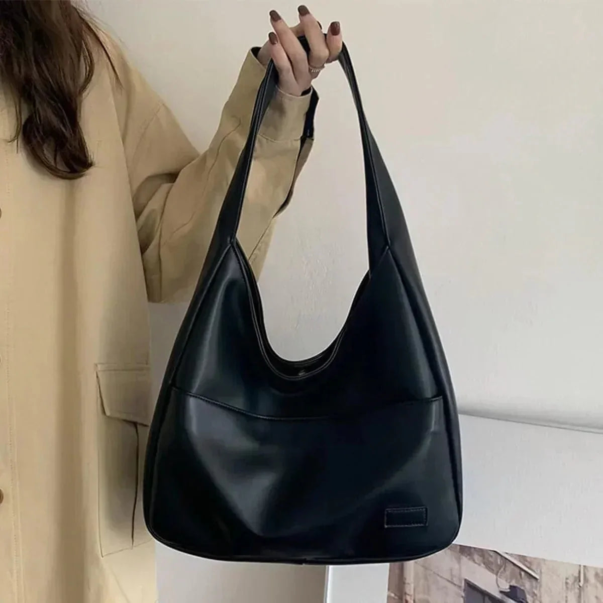 Goia Shoulder Bag