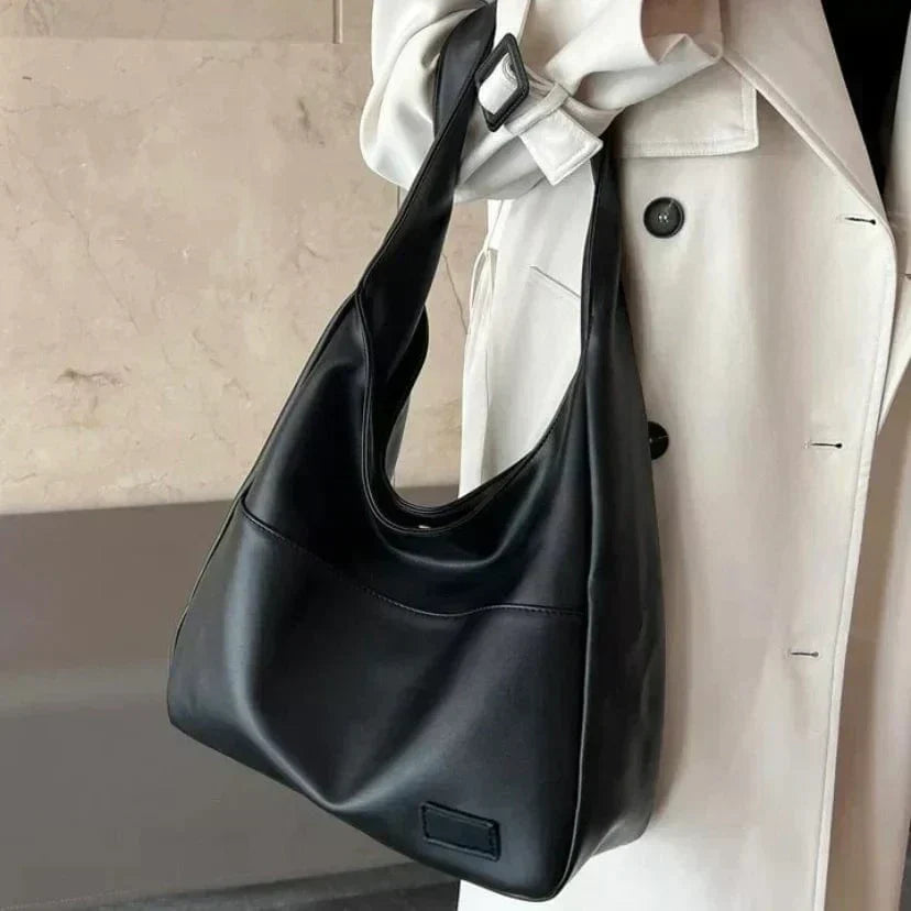 Goia Shoulder Bag