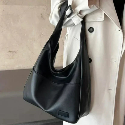 Goia Shoulder Bag