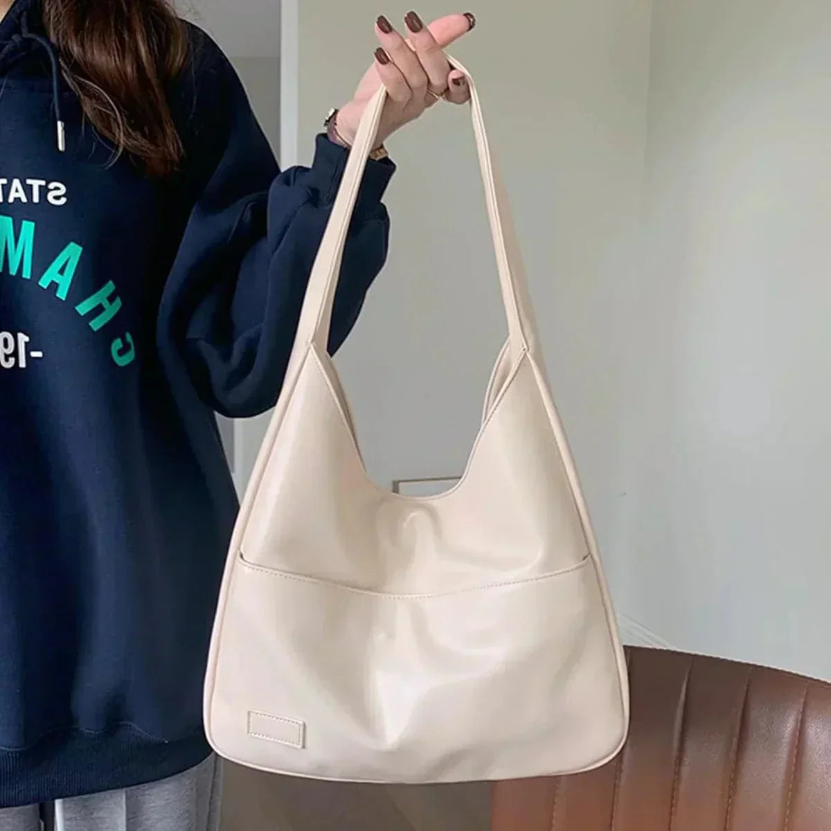 Goia Shoulder Bag