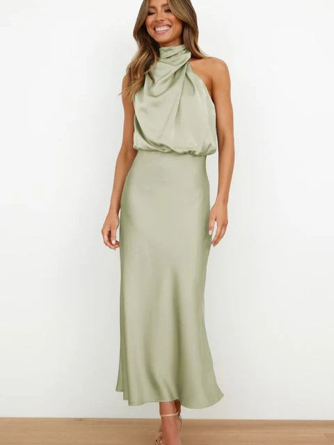 Benthe - Midi Dress with Off-the-Shoulder Design