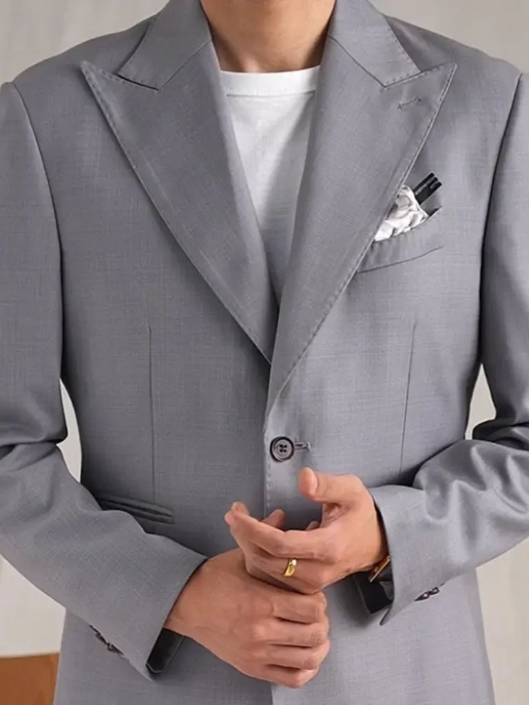 Minimalist Business Blazers