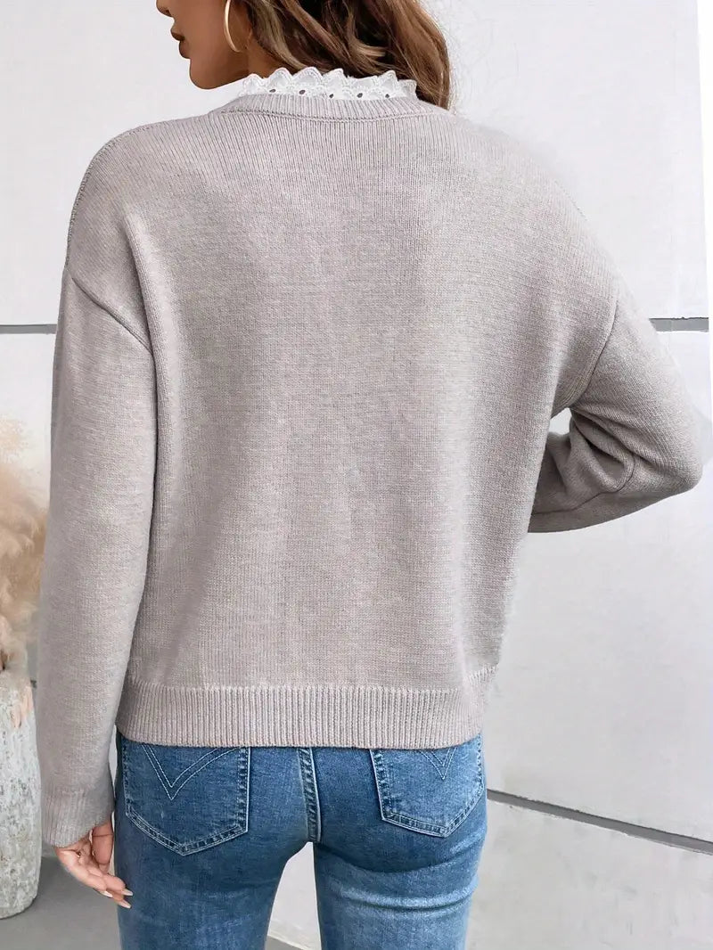 Gallagher | Chic Knitted Jumper with Elegant Lace Collar