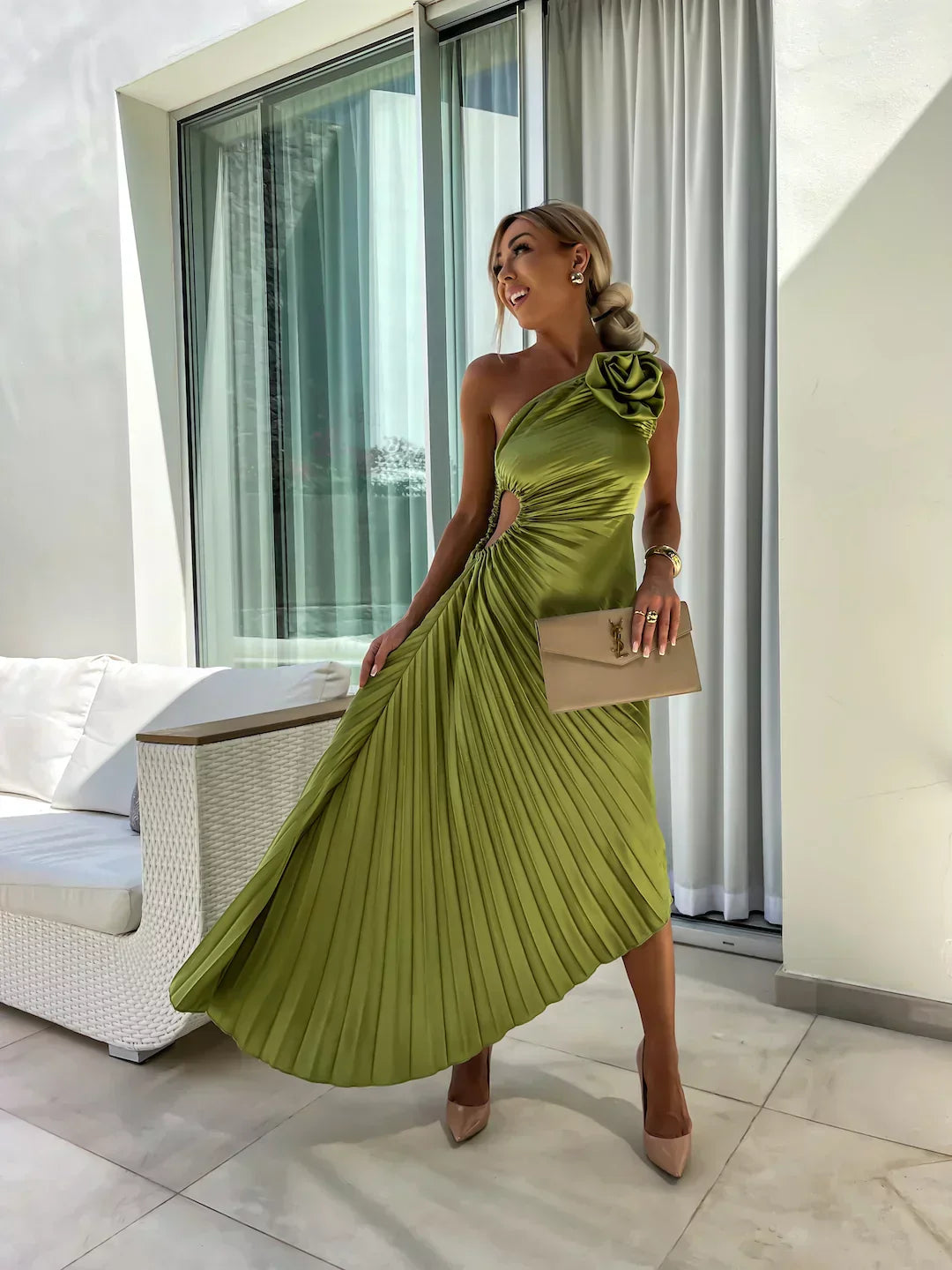 Lizbeth - Dress with Floral Sleeves
