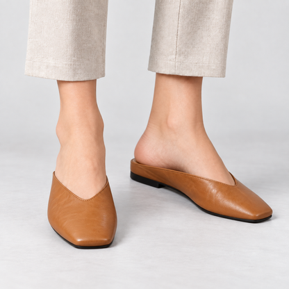 Nash V-Cut Mule