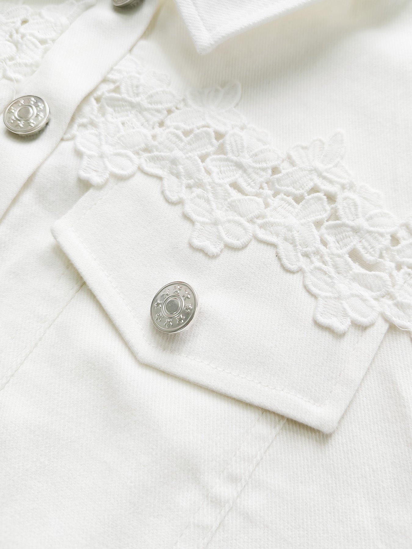 Sunnelace™ | Lace-Panel Jacket
